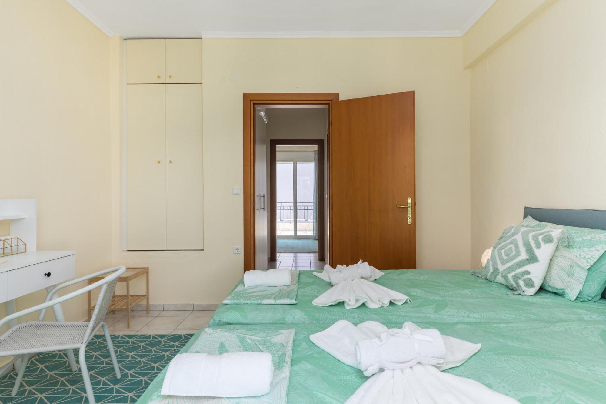 Alexandra'S Maisonette. Paralia Dionysiou Exterior photo